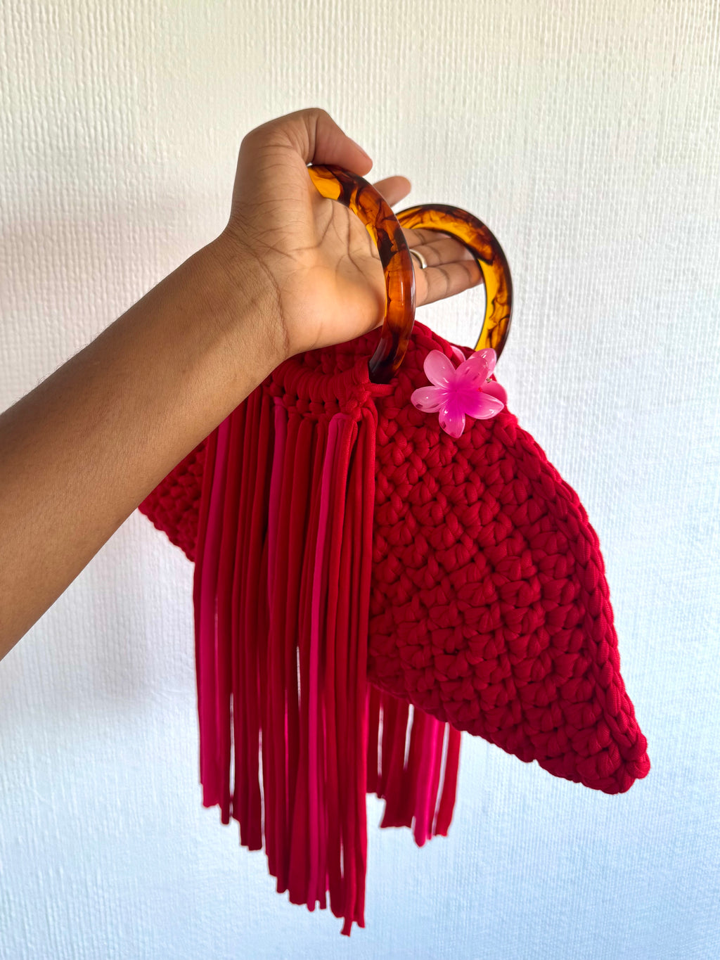KAYSINA Halo Bag – Hot Pink Handmade Fringe Crochet Bag